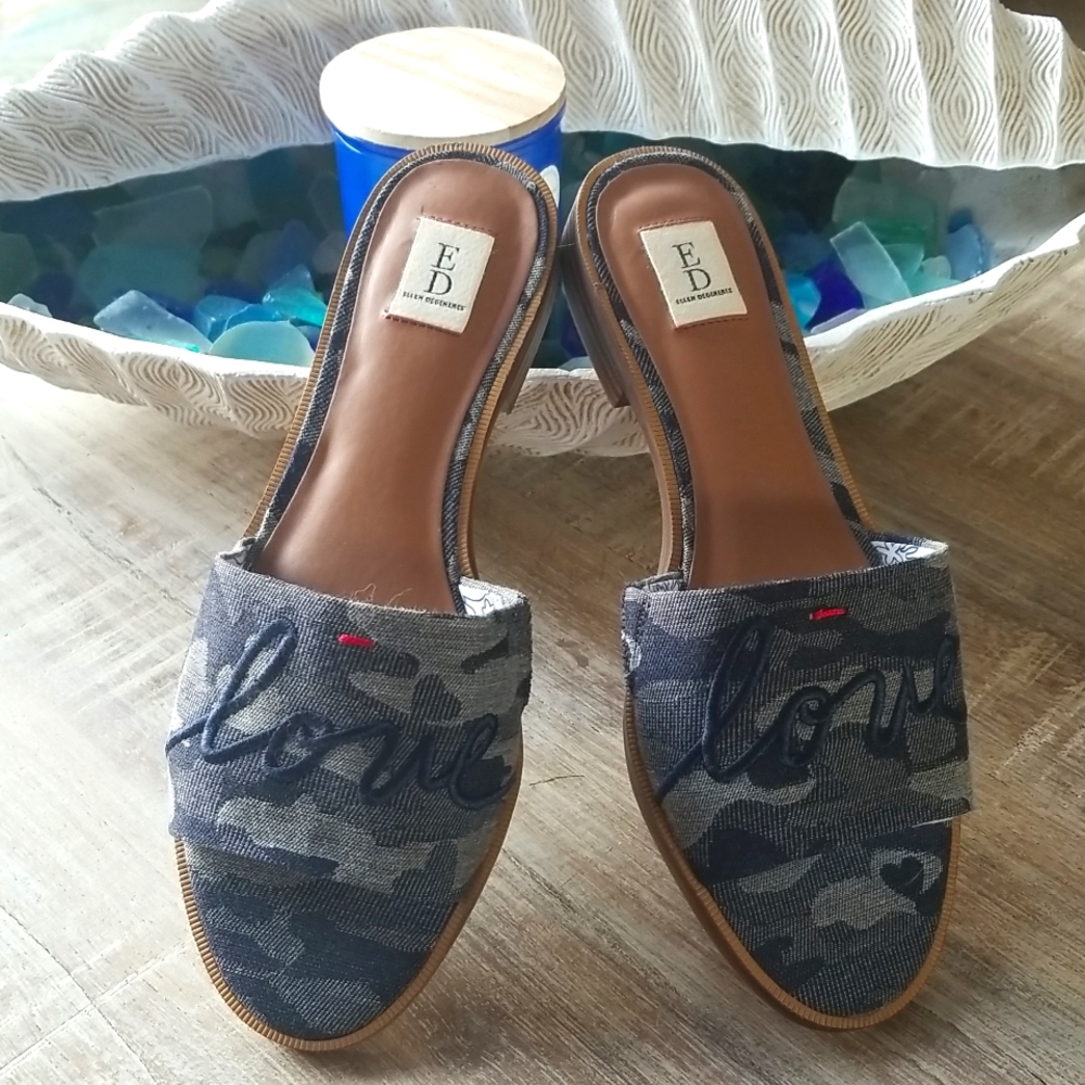 Ellen DeGeneres "Love" Camo Slides/Sandals 7.5 NWT